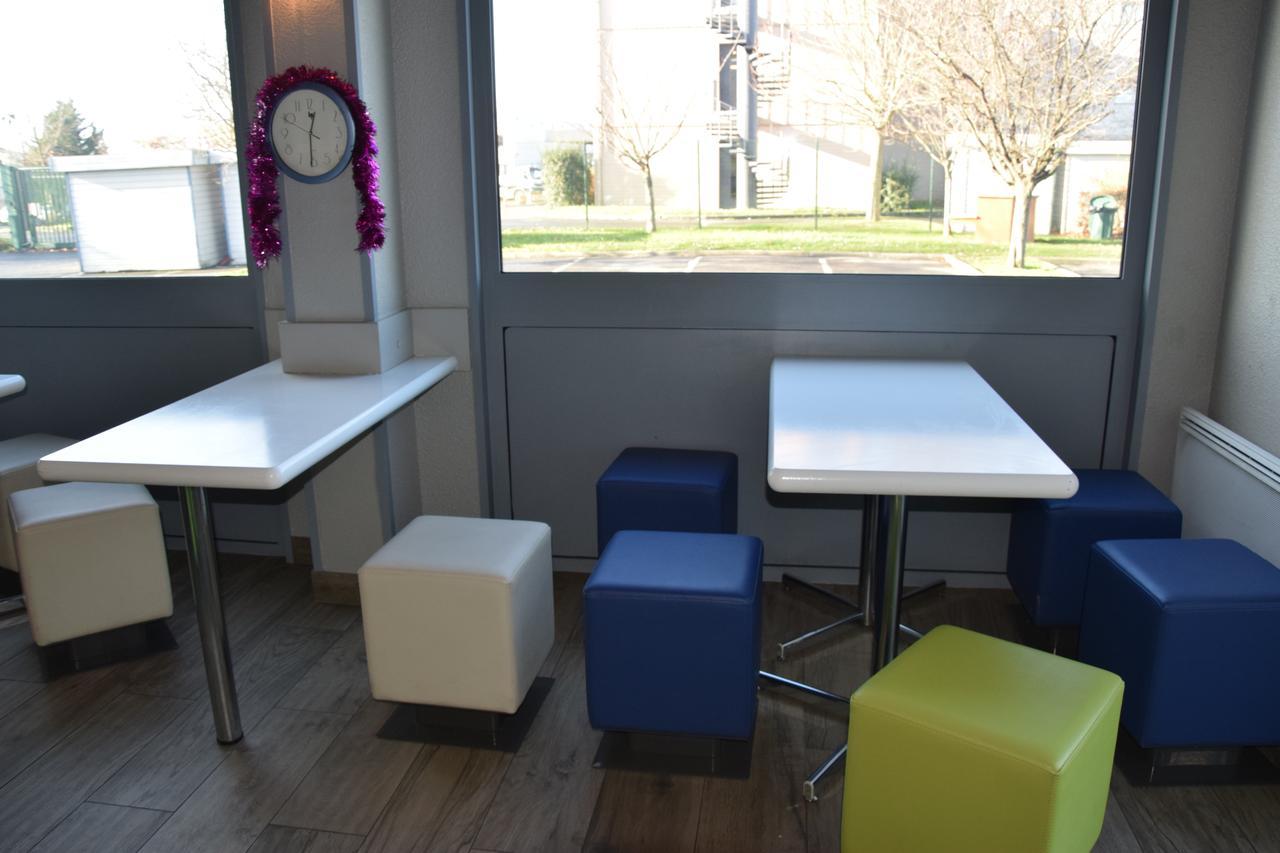 Design Booking Villeneuve-le-Roi Exterior foto